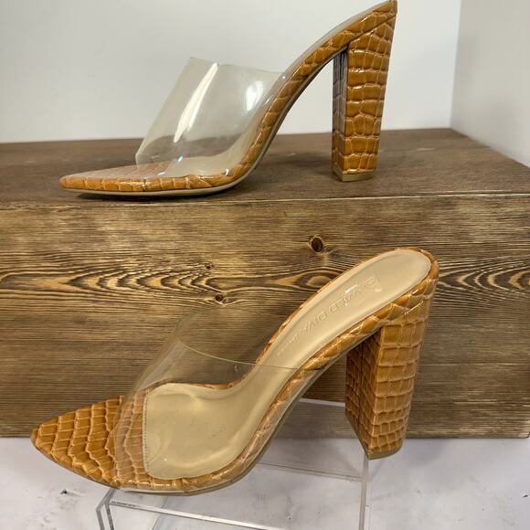 Wild Diva Lounge Lucite Chunky Block Heel Sandals SZ 6 Mustard Tan Croc Print - Picture 2 of 10